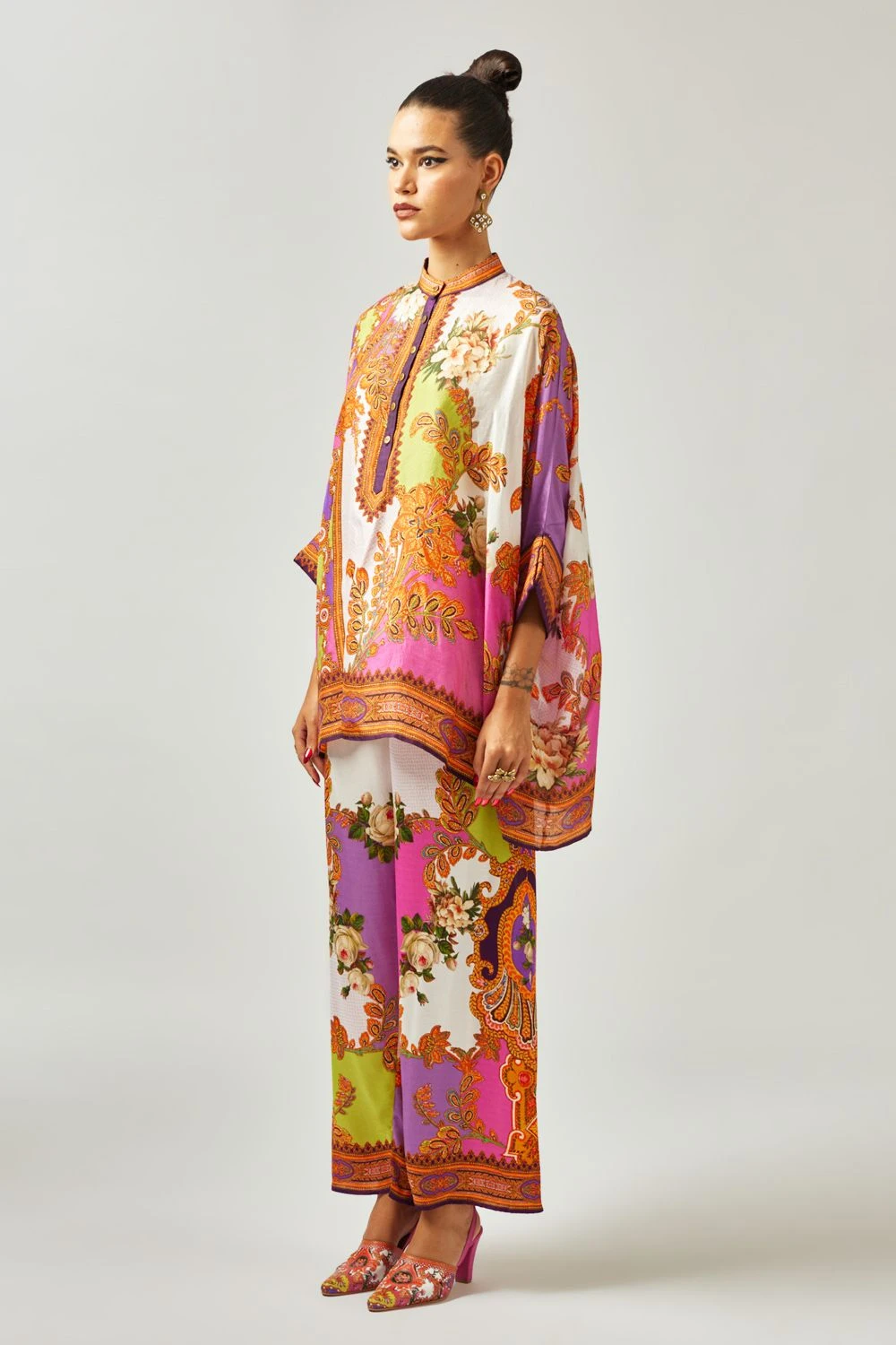 Rajdeep Ranawat Pink Band Collar Floral Tunic 5 Rajdeep Ranawat Pink Band Collar Floral Tunic - Image 3