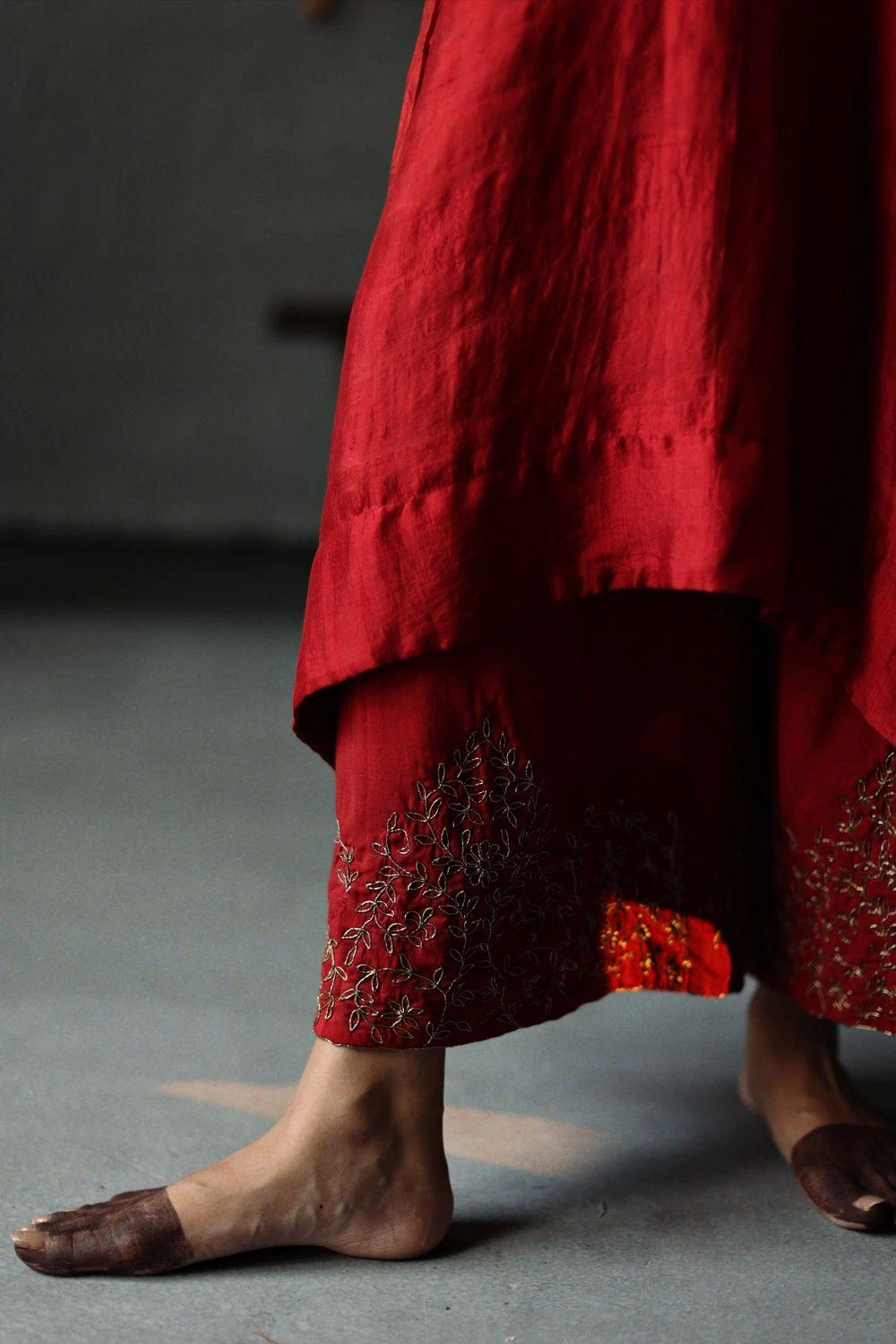 Shorshe Ruby Red Nushka Kaftan Set 6 Shorshe Ruby Red Nushka Kaftan Set - Image 4