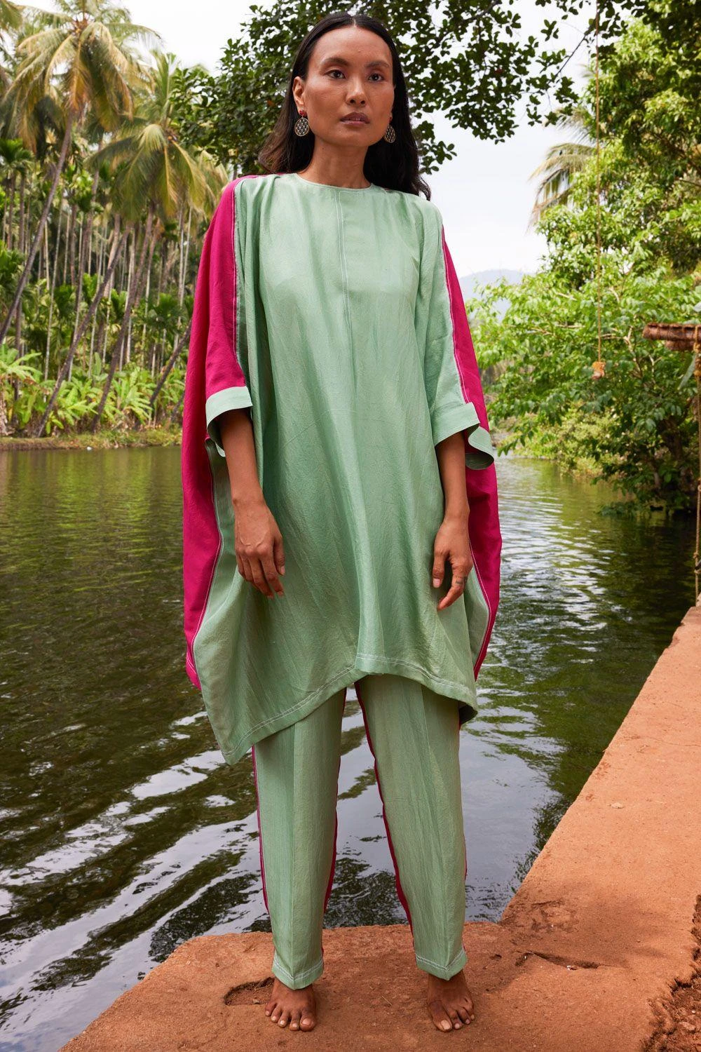 Twinkle Hanspal Marina Colour Blocked Kaftan Set 3 Twinkle Hanspal Marina Colour Blocked Kaftan Set