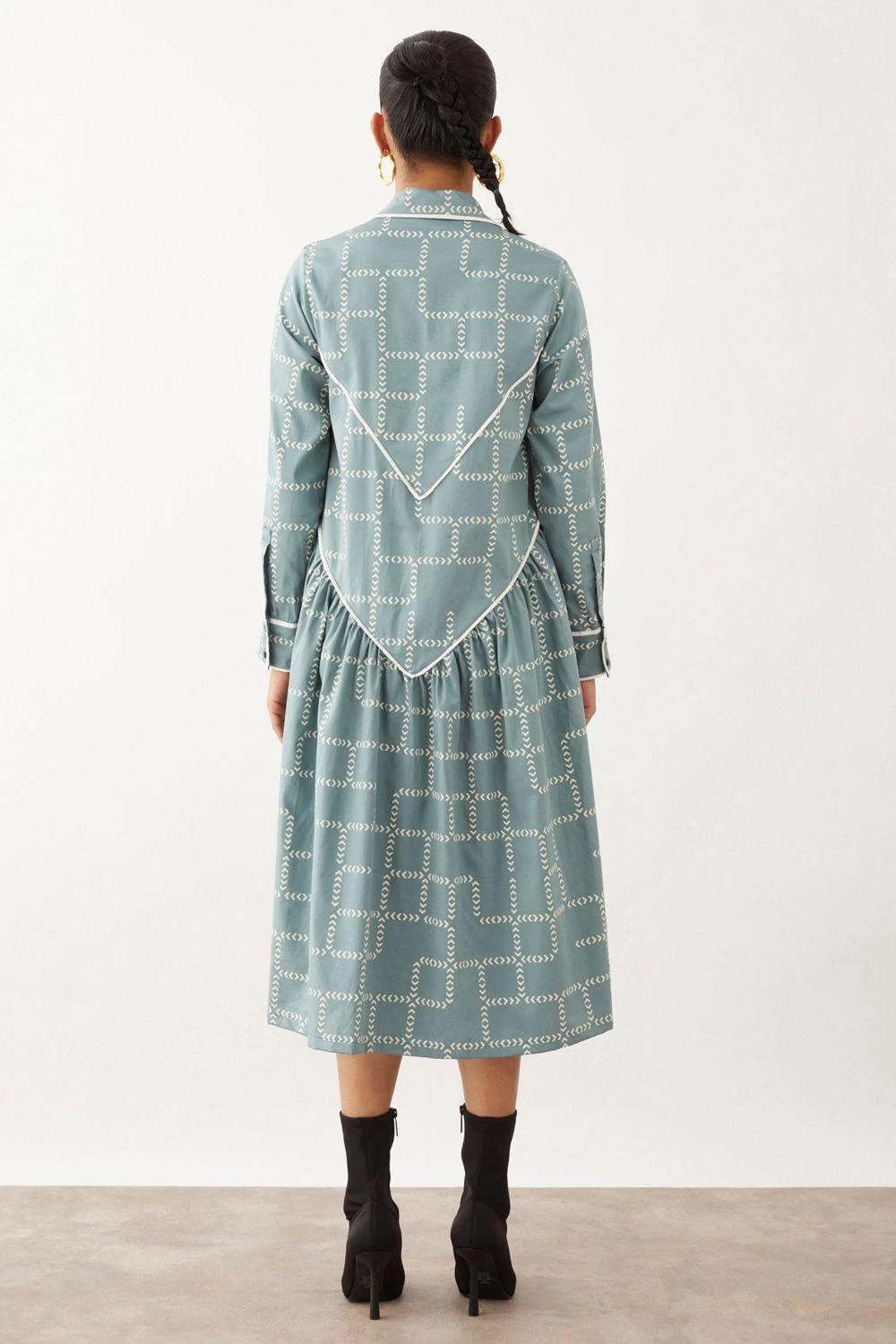 SNOB Nessa Chevron Printed Tiered Dress 6 SNOB Nessa Chevron Printed Tiered Dress - Image 4