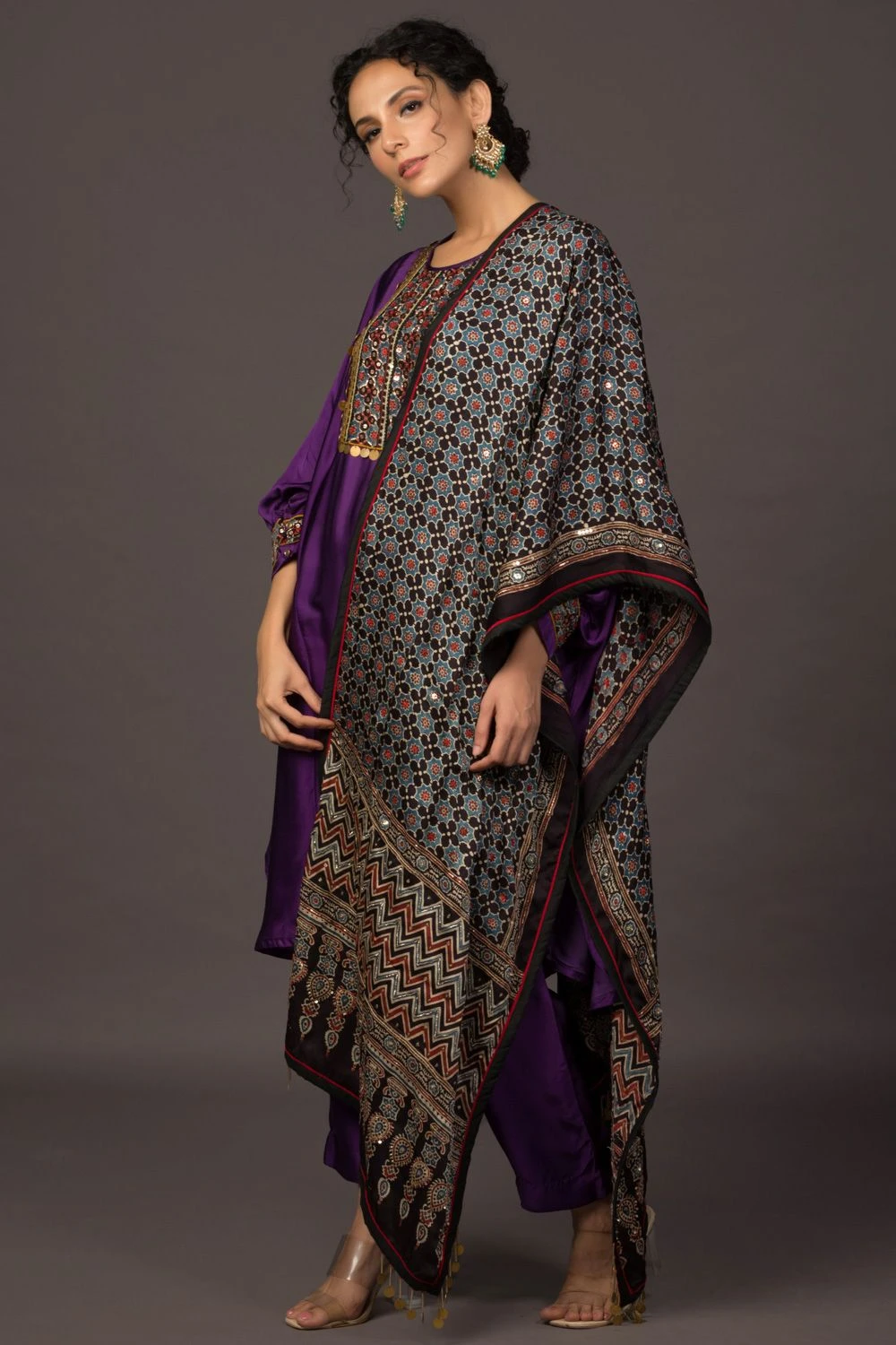 Prahnaaya Purple Hand Embroidered Ajrakh Patch Kurta Set 4 Prahnaaya Purple Hand Embroidered Ajrakh Patch Kurta Set - Image 2