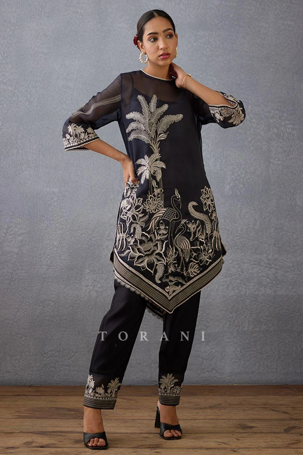 Torani Raat Rani Sharbati Kurta Set 4 Torani Raat Rani Sharbati Kurta Set - Image 2