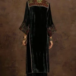 Sunira Designs Teal Rushaan Velvet Phiran Kurta 13 Sunira Designs Teal Rushaan Velvet Phiran Kurta -Textalux Sales 1611sun3 6