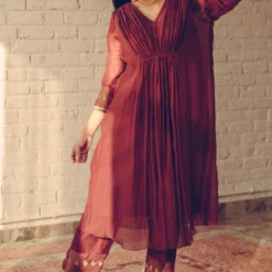 Sarang Kaur Maroon Noor Kurta Set 9 Sarang Kaur Maroon Noor Kurta Set -Textalux Sales 1712sk23 2