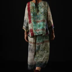 YAVI Crimson Carmen Top -Textalux Sales 2111yavi39 5