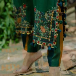 Pooja Keyur Green Aari Embroidered Kurta Set 14 Pooja Keyur Green Aari Embroidered Kurta Set -Textalux Sales 2701pk15 6