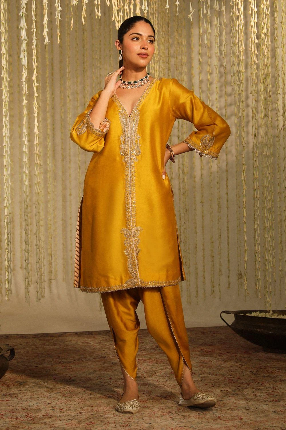 Sheetal Batra Umrah Glaze Mustard Kurta Set 3 Sheetal Batra Umrah Glaze Mustard Kurta Set