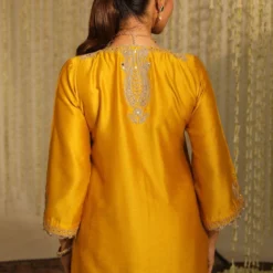Sheetal Batra Umrah Glaze Mustard Kurta Set 9 Sheetal Batra Umrah Glaze Mustard Kurta Set -Textalux Sales 2712s23b2 4