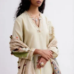 Archana Jaju Ivory Handpainted Kalamkari Tunic Set -Textalux Sales 27923aja27 3