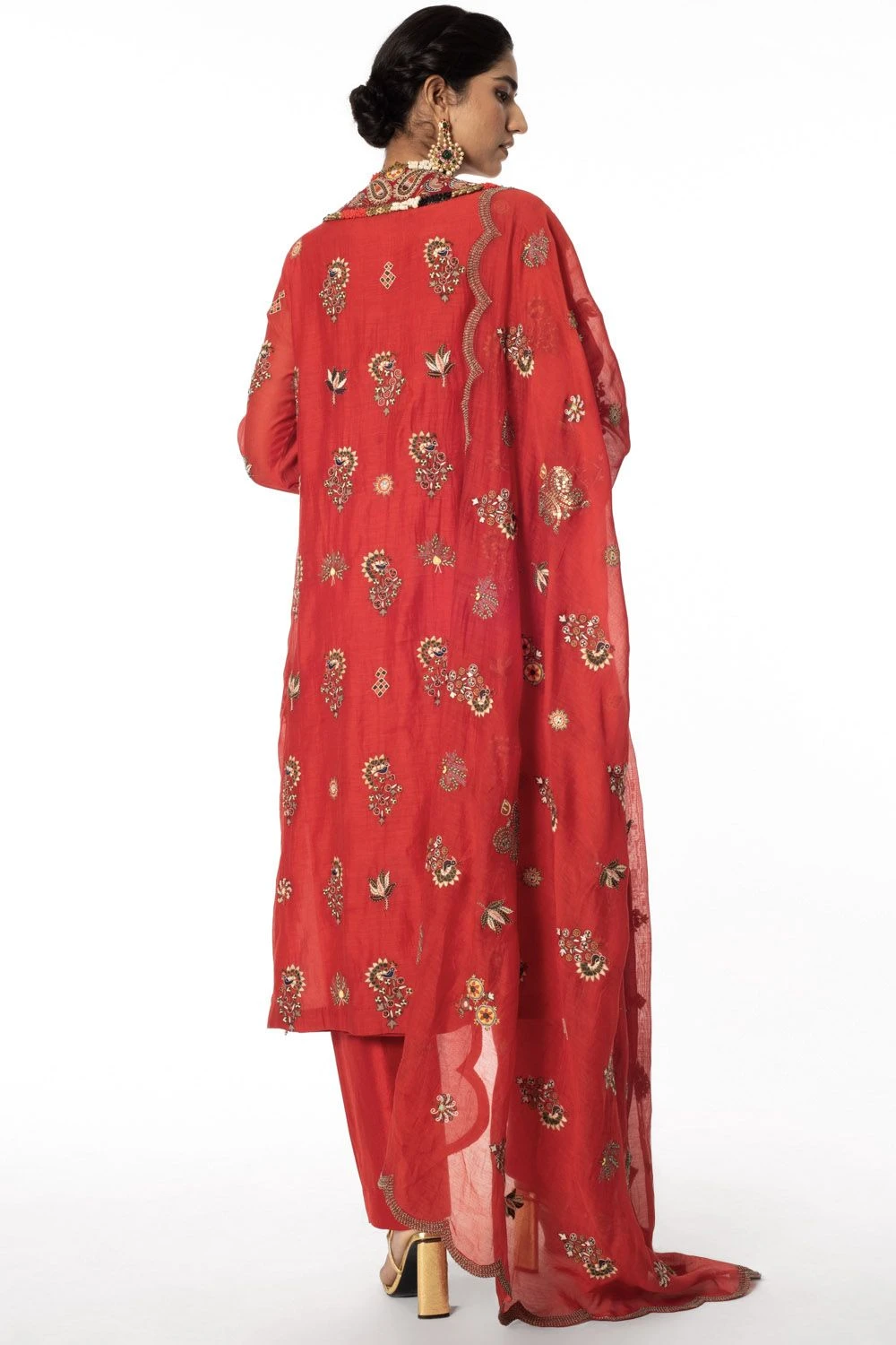 Anamika Khanna Red Embellished Kurta Set 7 Anamika Khanna Red Embellished Kurta Set - Image 5