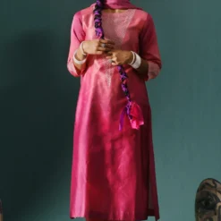 Naina Jain Pink Bandhani Kurta Set