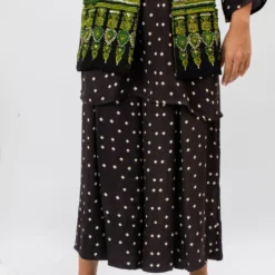 Prahnaaya Green Hand Embroidered Ajrakh Bundi Jacket Set -Textalux Sales 29923pa13 5