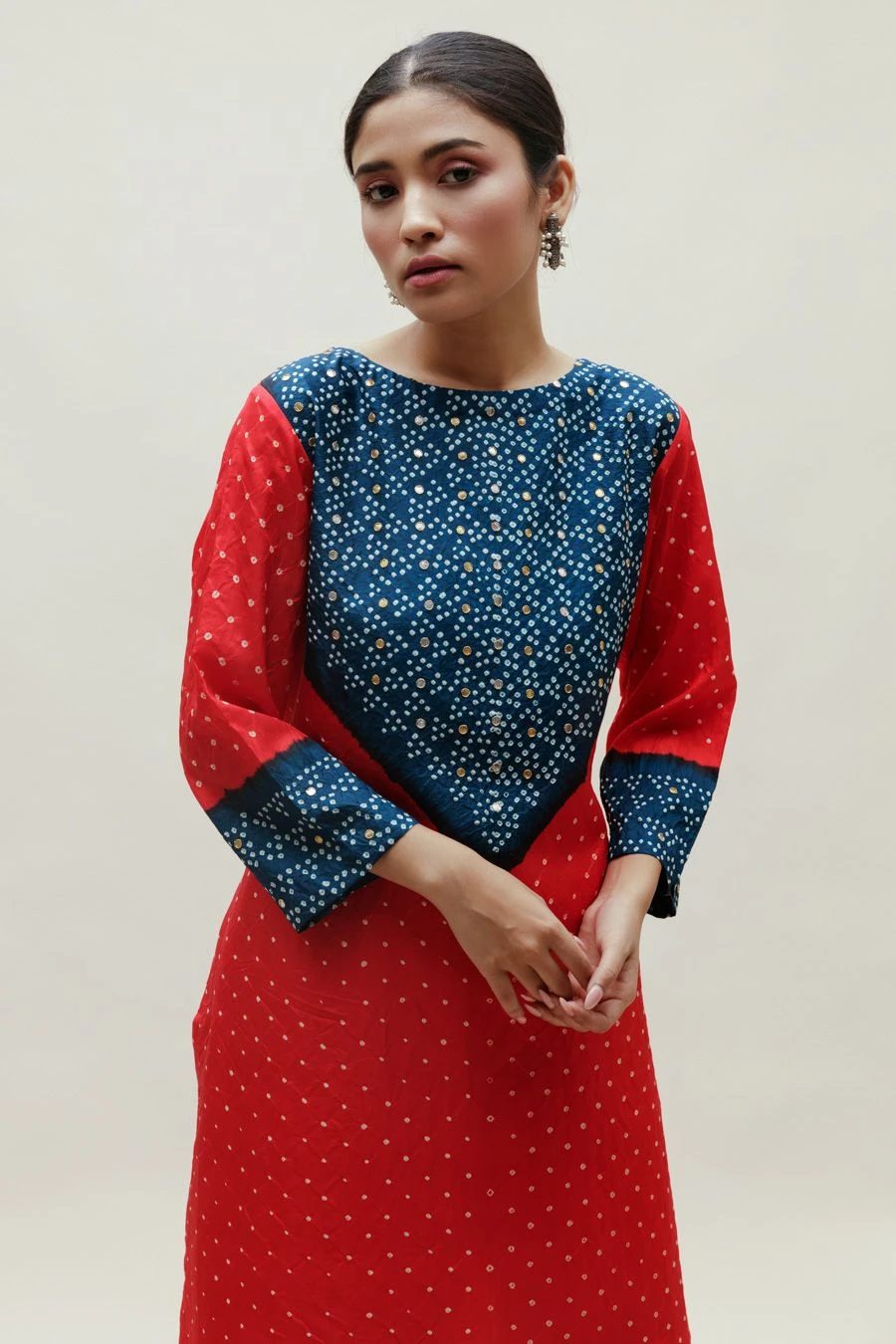 Naina Jain Red & Blue Pure Silk Bandhani Kurta 6 Naina Jain Red & Blue Pure Silk Bandhani Kurta - Image 4