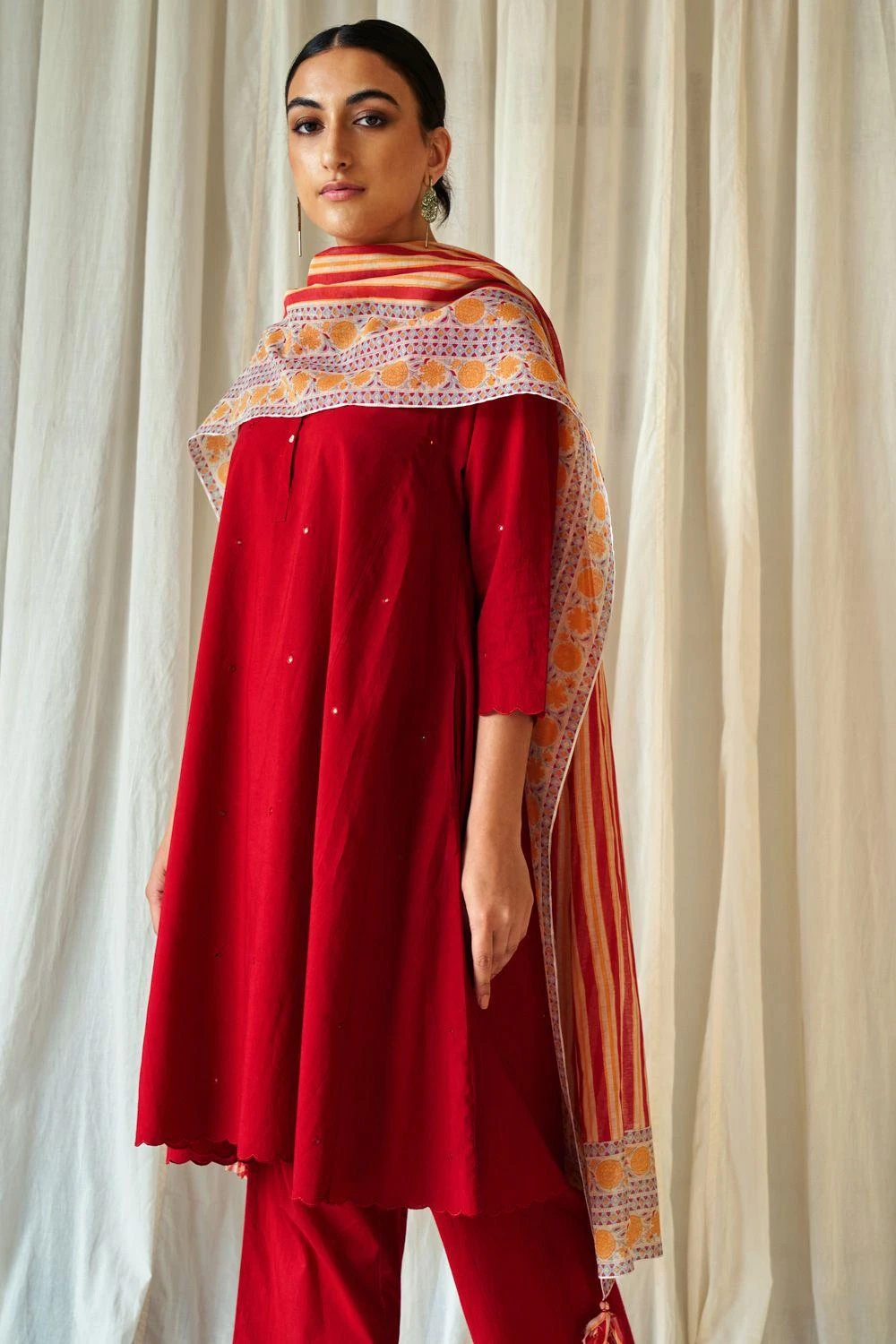 KORA Red Short Kalidar Kurta Set 6 KORA Red Short Kalidar Kurta Set - Image 4