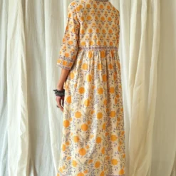 KORA Yellow & Beige Floral Kurta Set -Textalux Sales 7623ka6 5