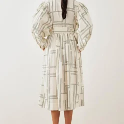 SNOB Off White Printed Trench Style Dress -Textalux Sales 91sn3 5