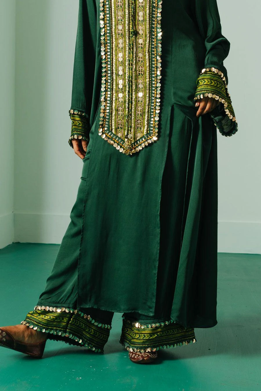 Prahnaaya Green Ajrakh Kurta Set 6 Prahnaaya Green Ajrakh Kurta Set - Image 4