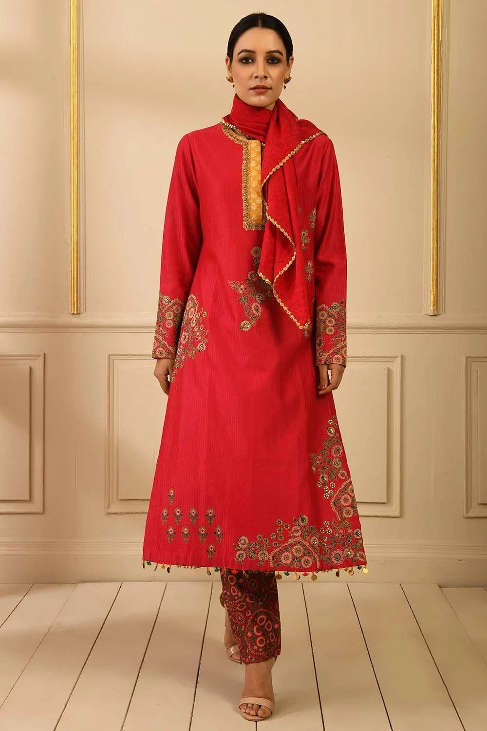 Debyani Magenta Threadwork Embroidered Kurta 3 Debyani Magenta Threadwork Embroidered Kurta