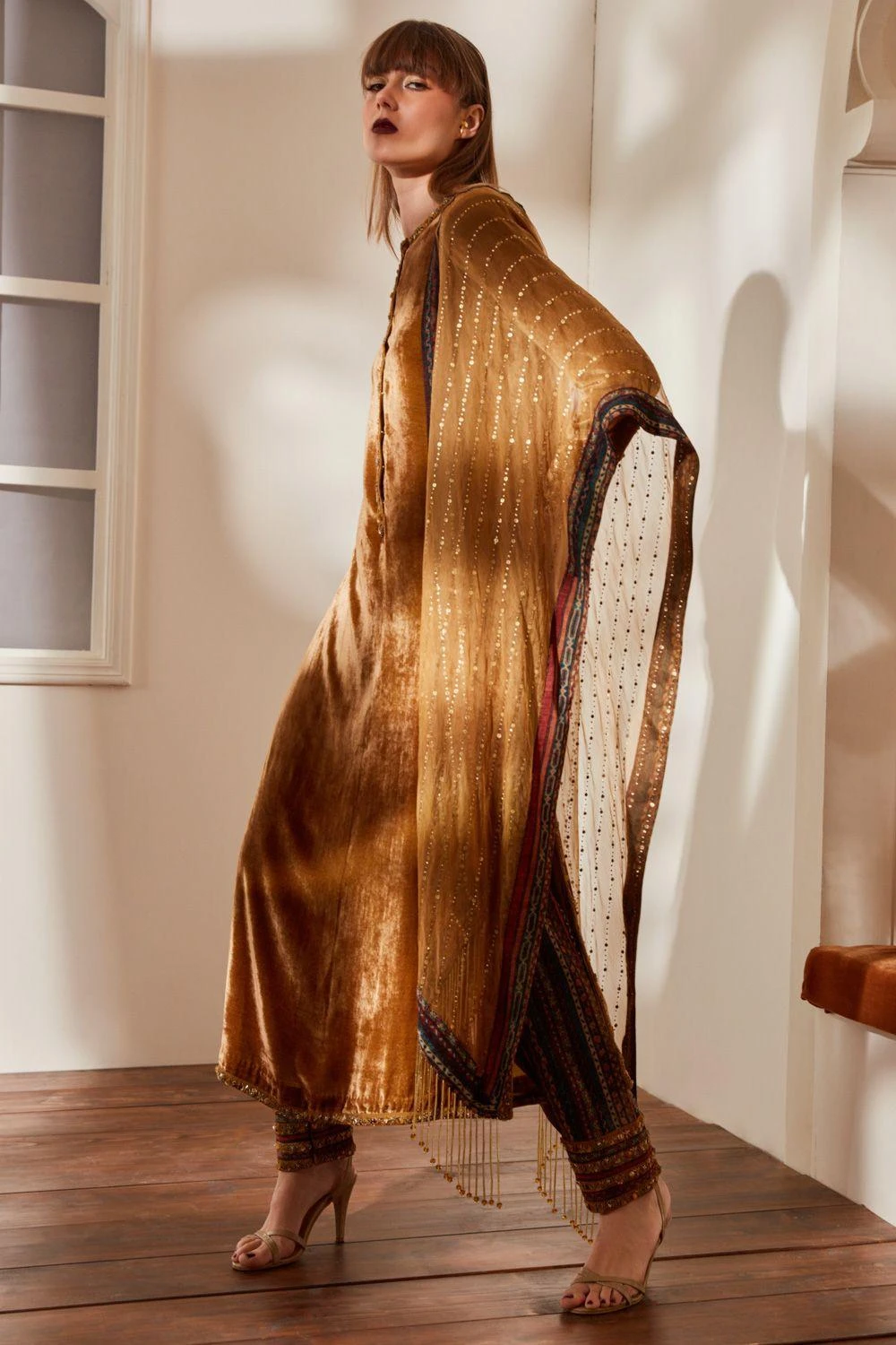 Nikita Mhaisalkar Gold Velvet Kurta Set 4 Nikita Mhaisalkar Gold Velvet Kurta Set - Image 2