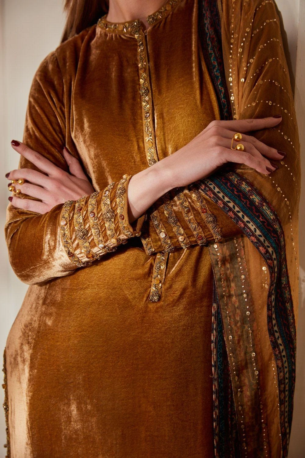 Nikita Mhaisalkar Gold Velvet Kurta Set 6 Nikita Mhaisalkar Gold Velvet Kurta Set - Image 4